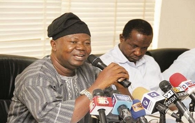 ASUU Signs MoU with FG, Suspends Strike